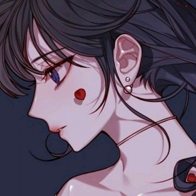 水泥地被顶破 挖开一看长满竹笋
